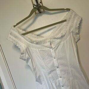 Doen white cotton dress with lace detail